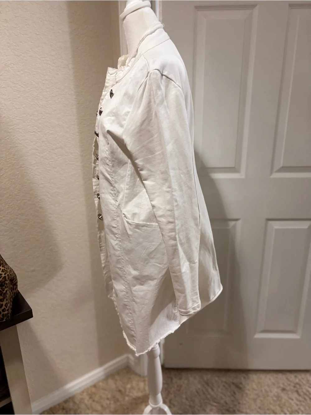 Venti6 crisp white