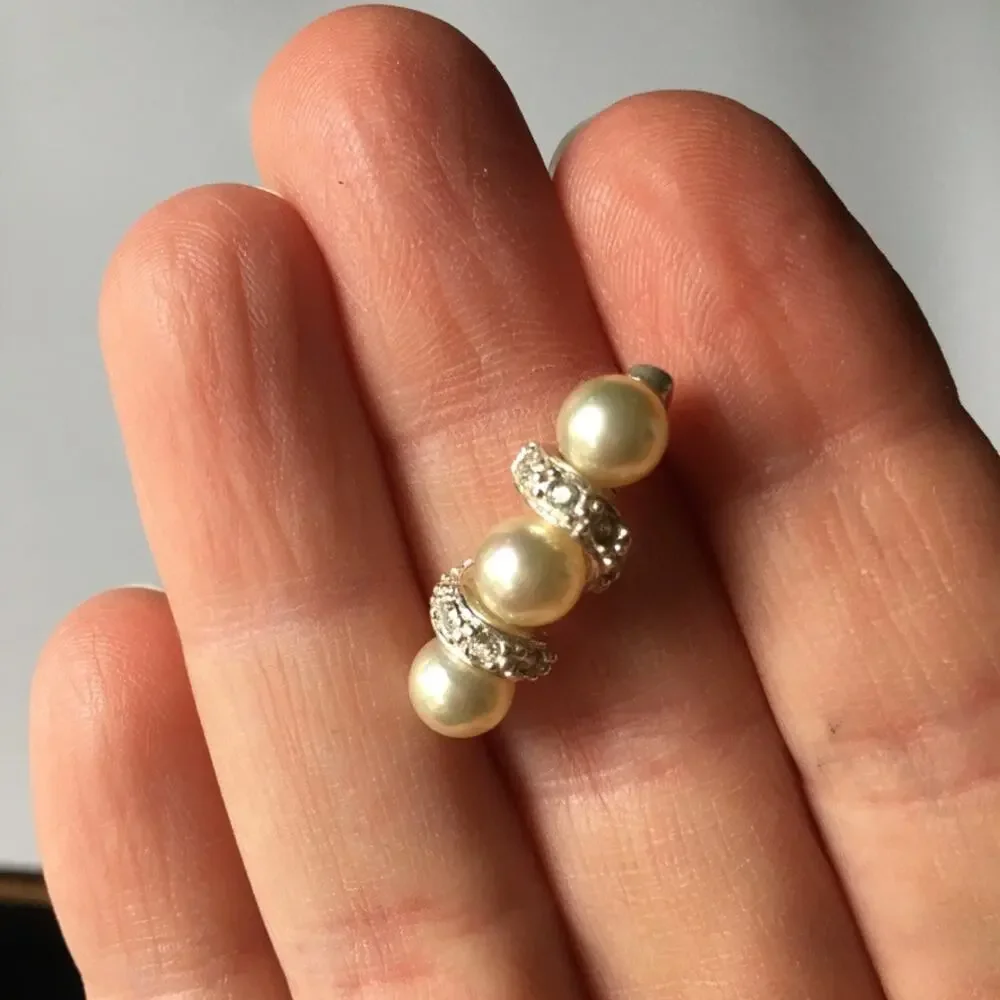 None and/or Unknown faux pearl