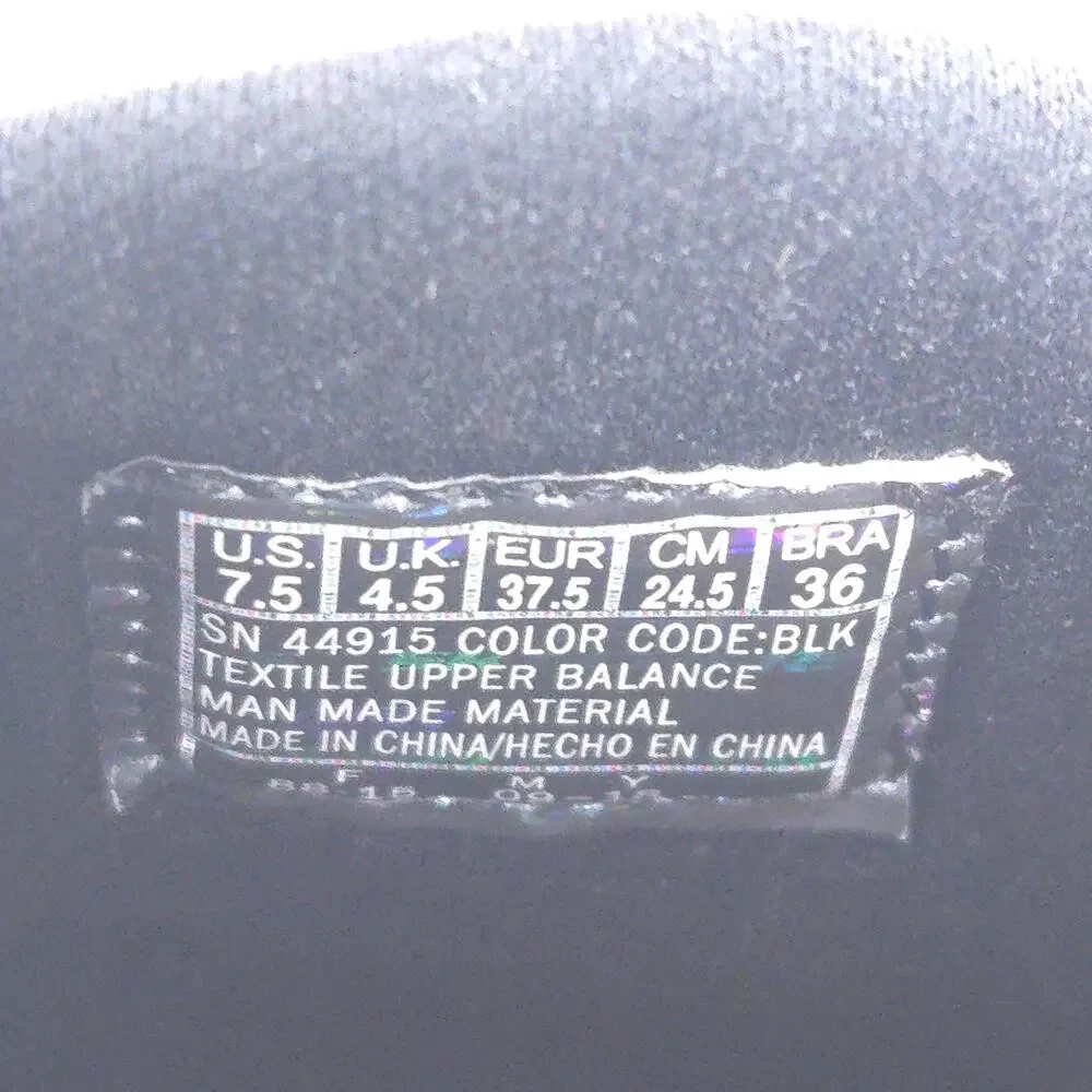 Skechers gently used