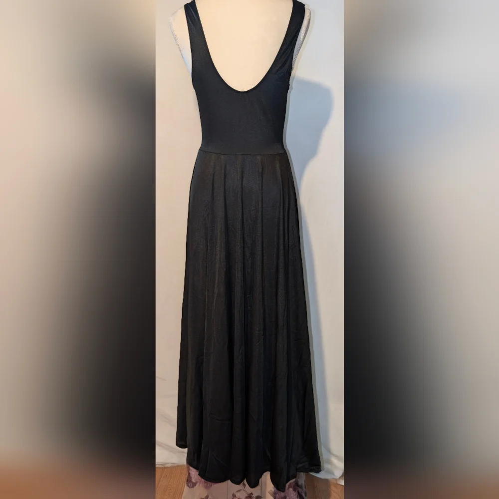 Undercover elegant black