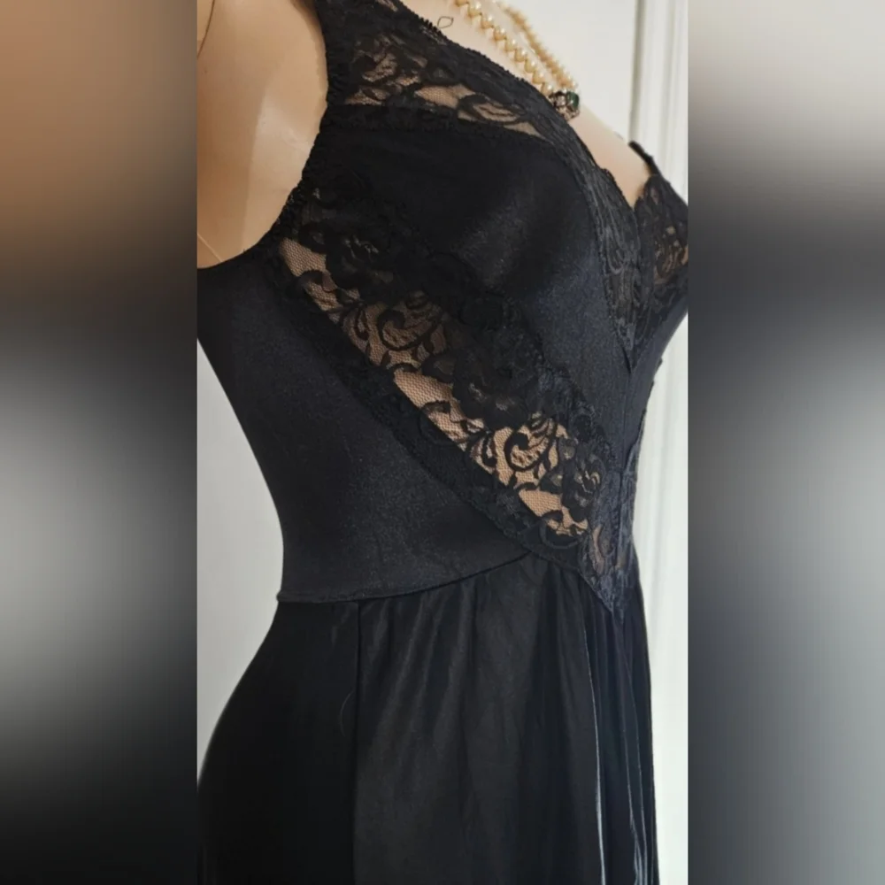 Undercover elegant black