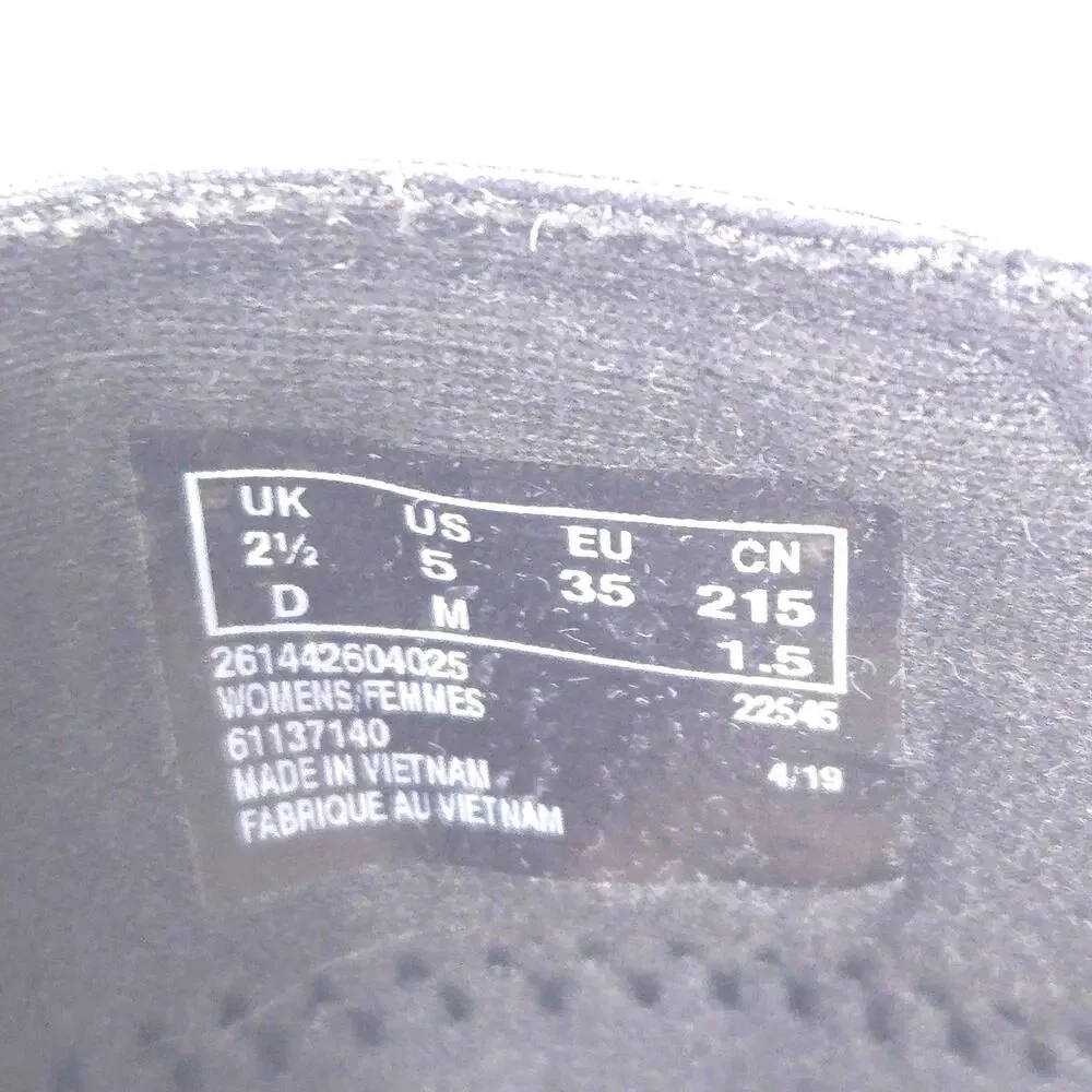 Clarks gently used