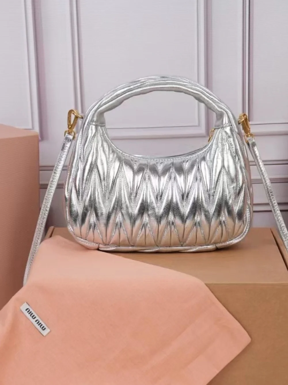 Miu Miu . elegant miu