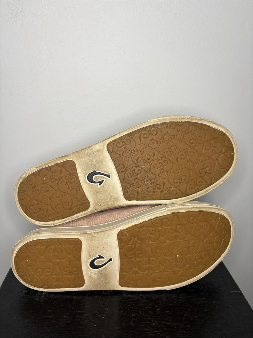 OluKai casual high