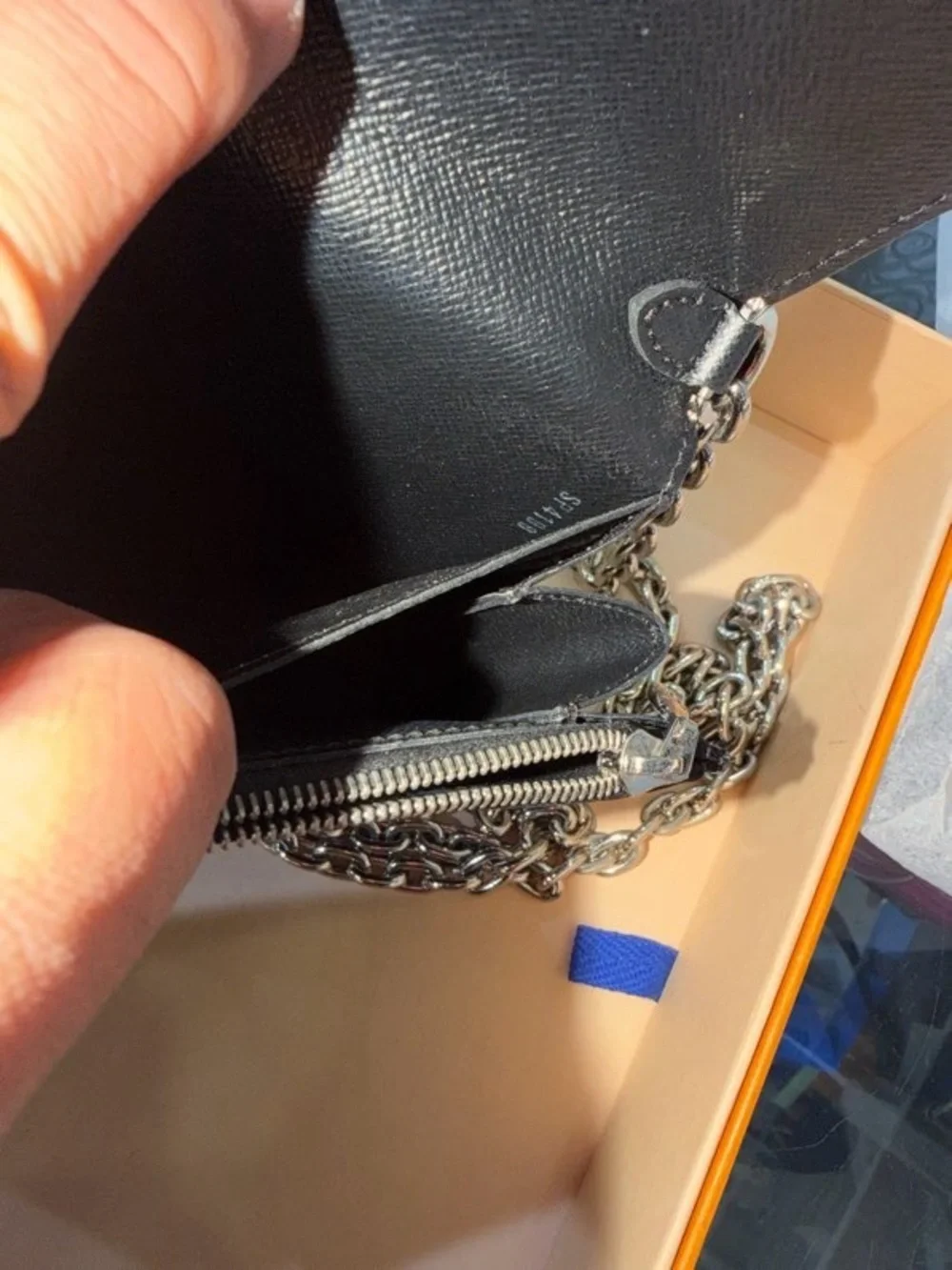 Louis Vuitton compact black