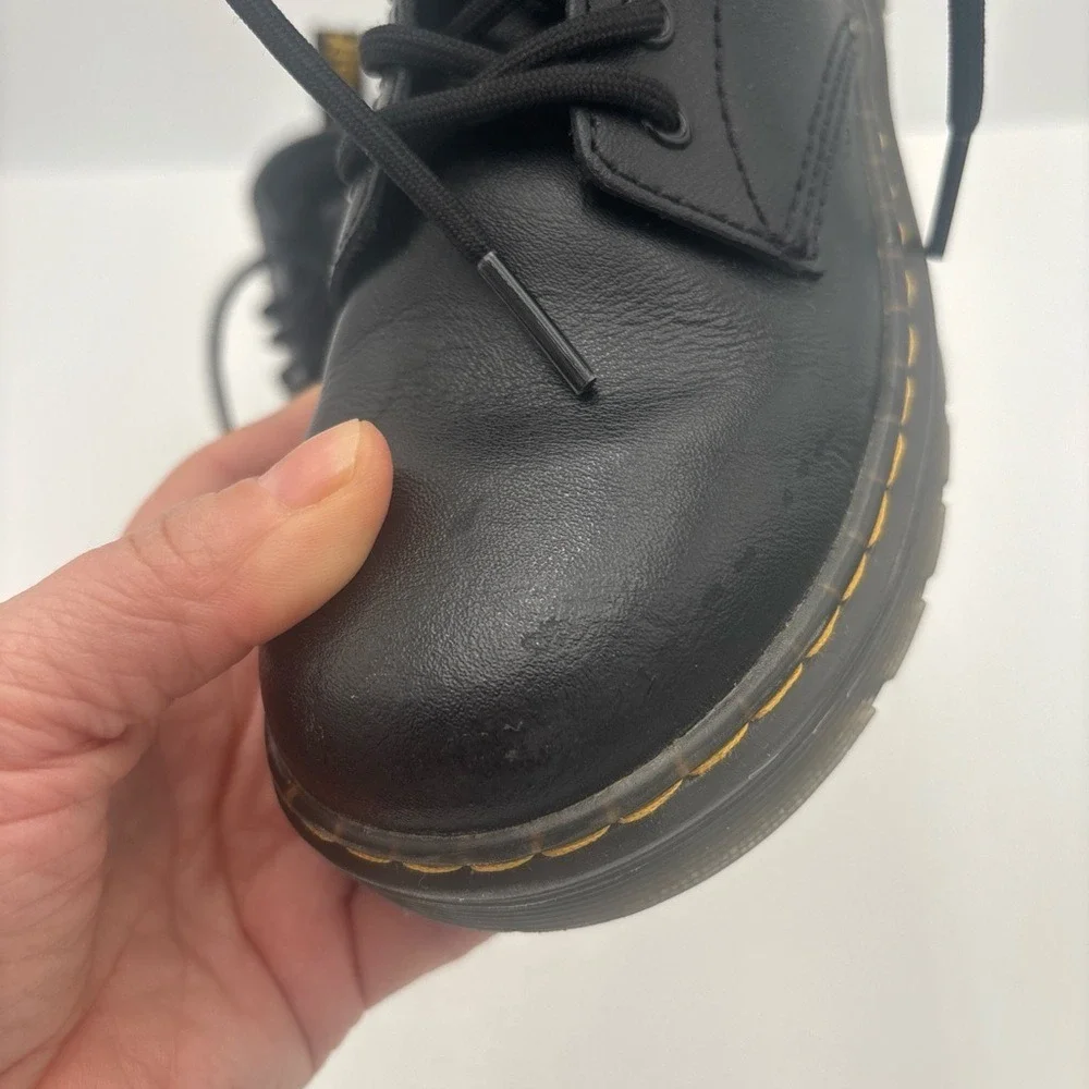 Dr. Martens stylish black iconic