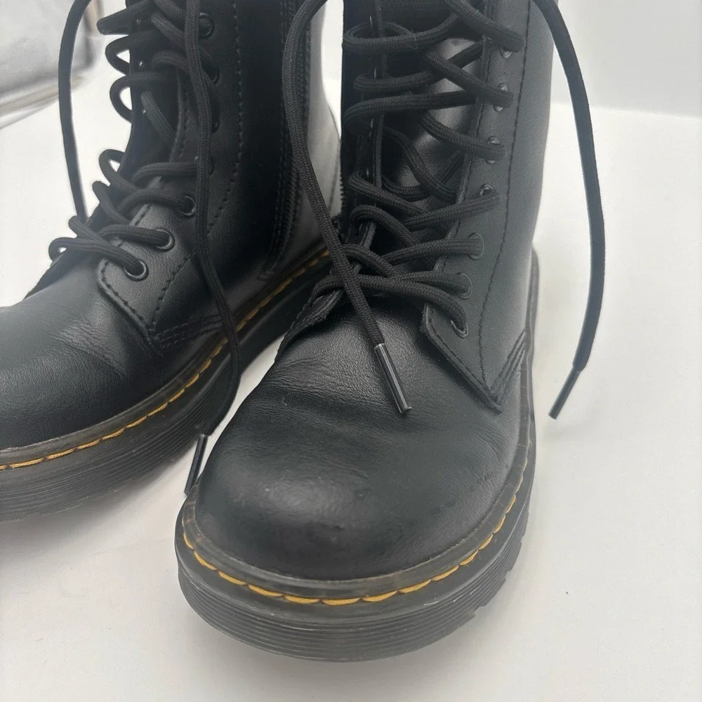 Dr. Martens stylish durable leather