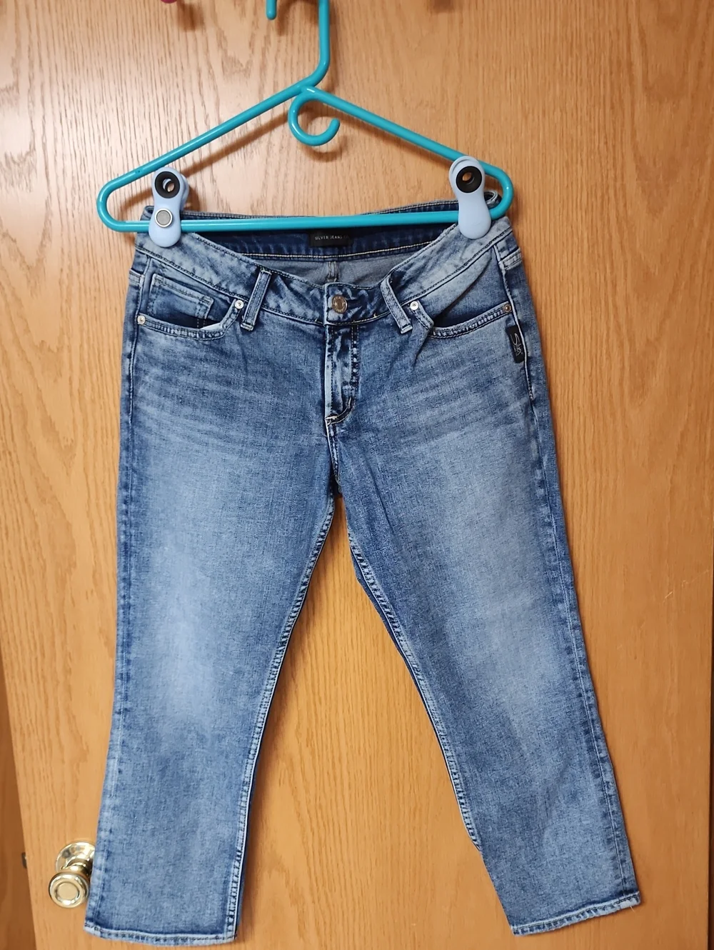 Silver Suki Women's Jean capris 27x22.5 number 2090