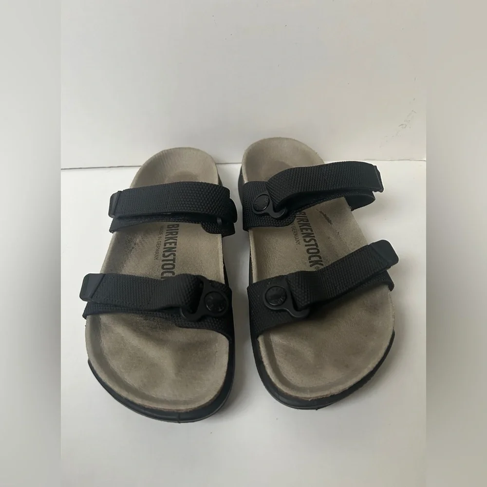 Birkenstock sahara sandal