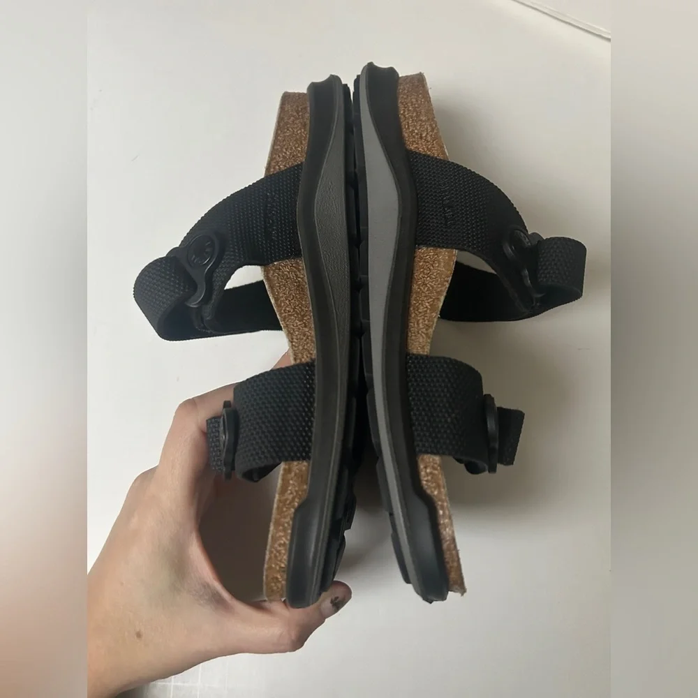 Birkenstock sahara sandal