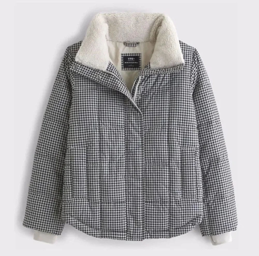 Abercrombie and Fitch Houndstooth Puffer size Small NWT