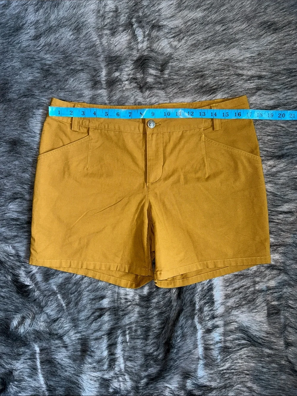 Outdoor Research Wadi Rum Shorts Mustard Yellow Size 10 Women’s