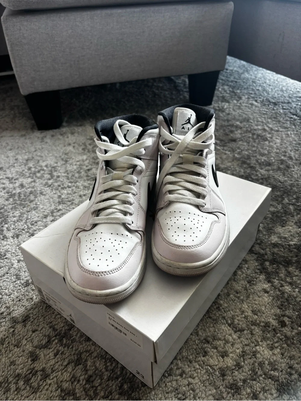 Nike jordan shoe light