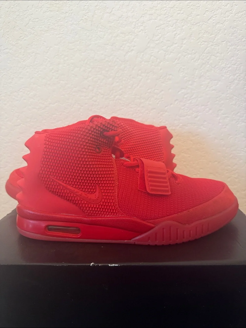 Nike Yeezy Red a October All-Red High-Top Sneakers