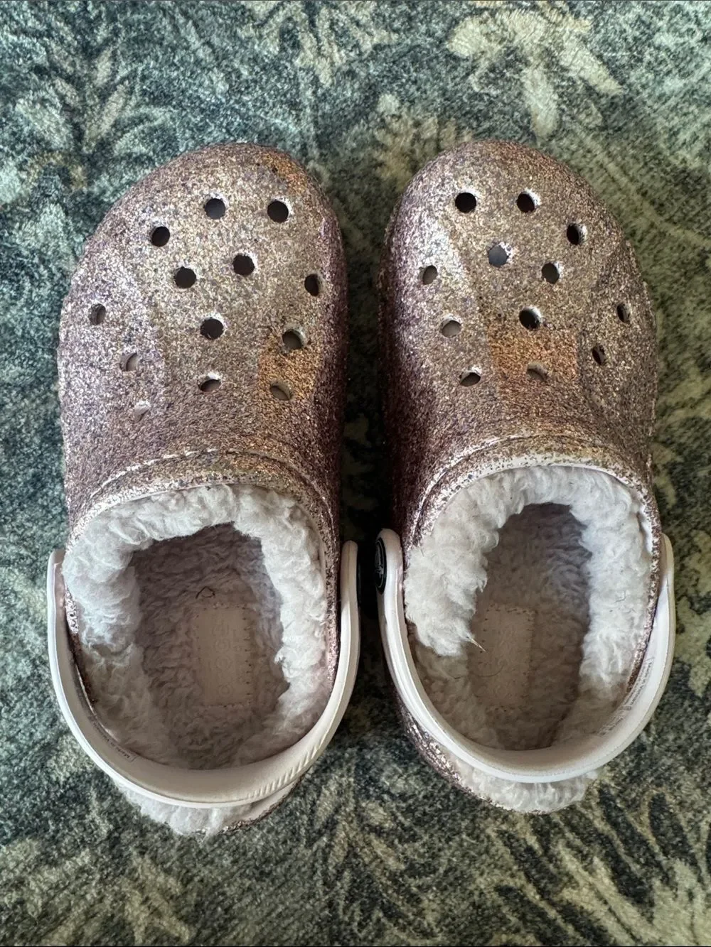 CROCS comfortable glitter