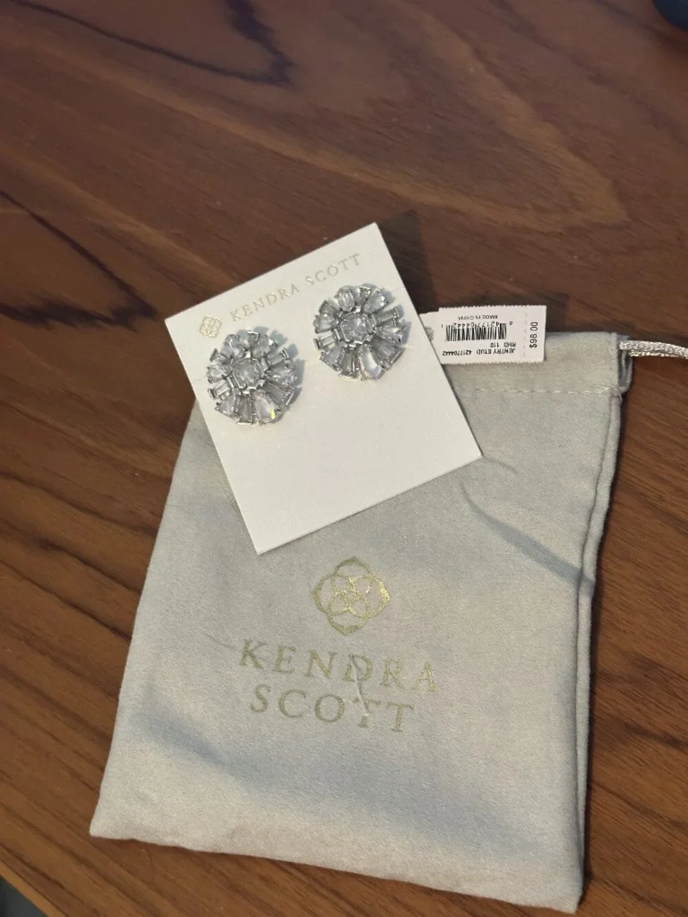 Kendra Scott jentry stud
