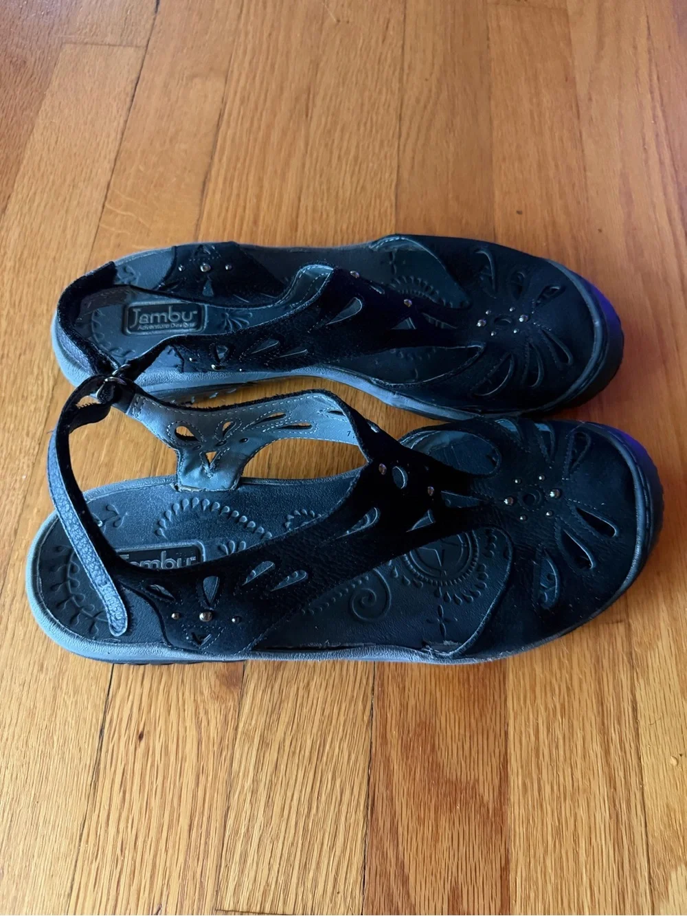 Jambu comfortable women
