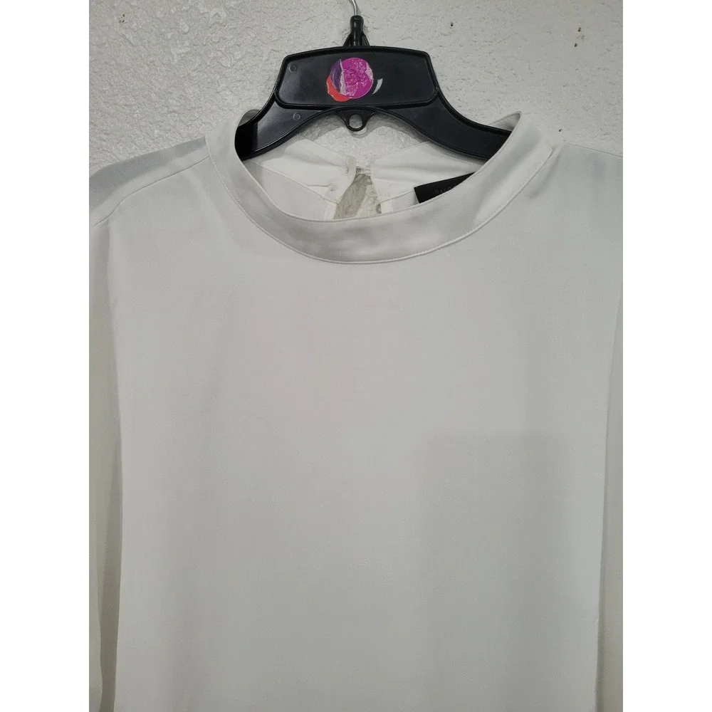 Halogen polished sleeveless