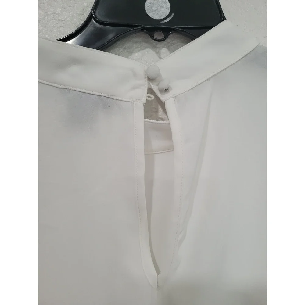 Halogen polished sleeveless