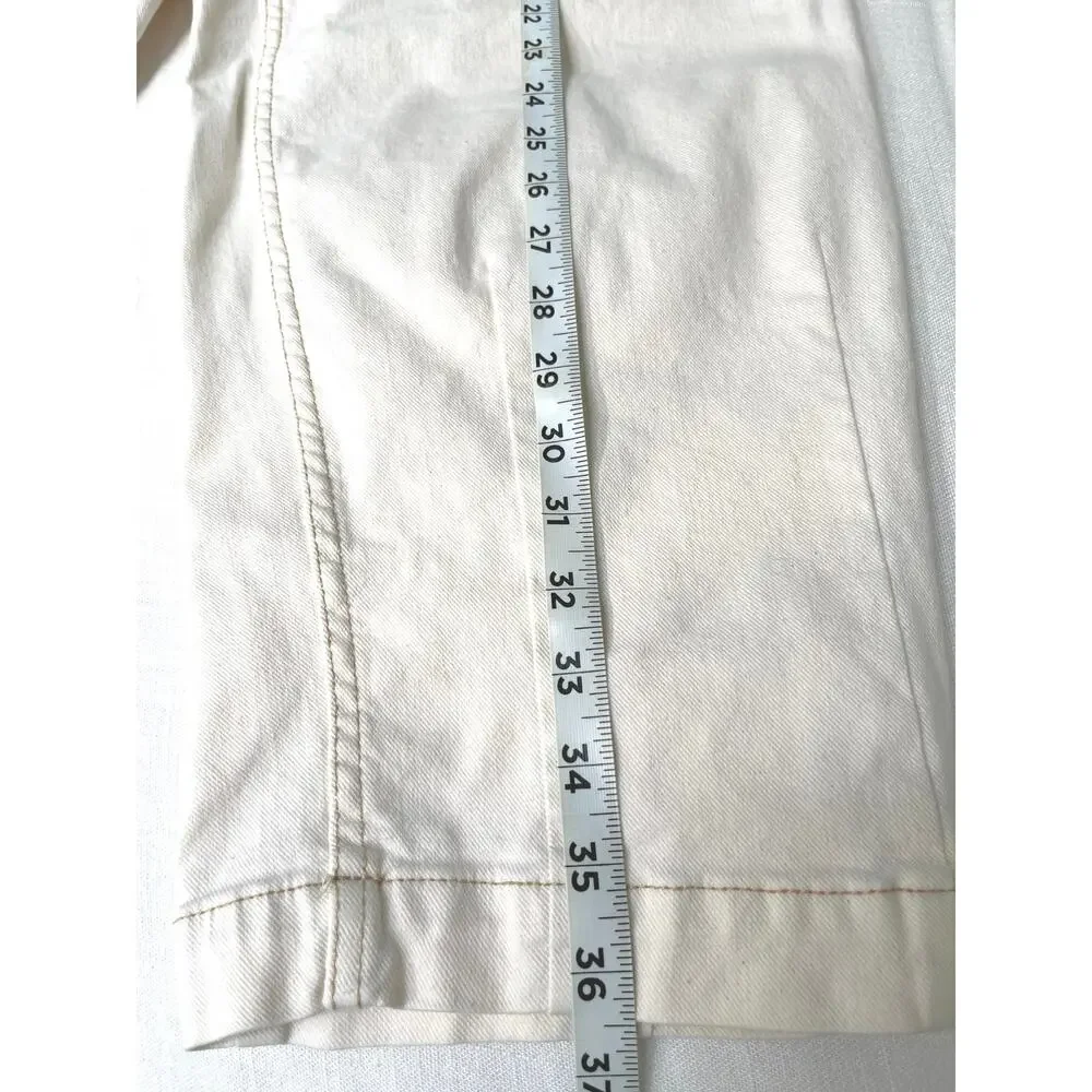 Free People details these
