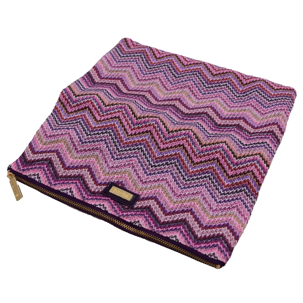 TARTE Fold Over Zip Cosmetic Bag Clutch - Envelope Style - Zig Zag Print - NEW
