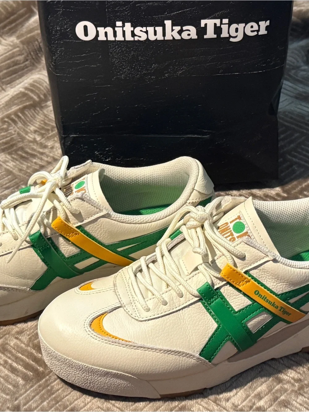 Onitsuka Tiger by Asics low top