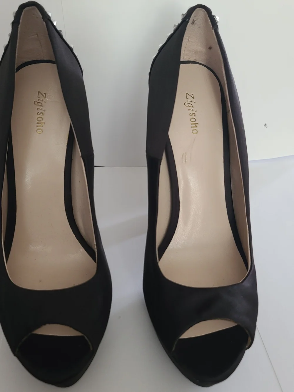 Zigi Soho black satin