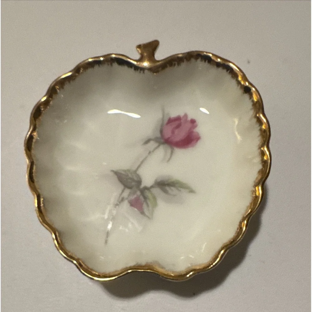 Lefton elegant fruit