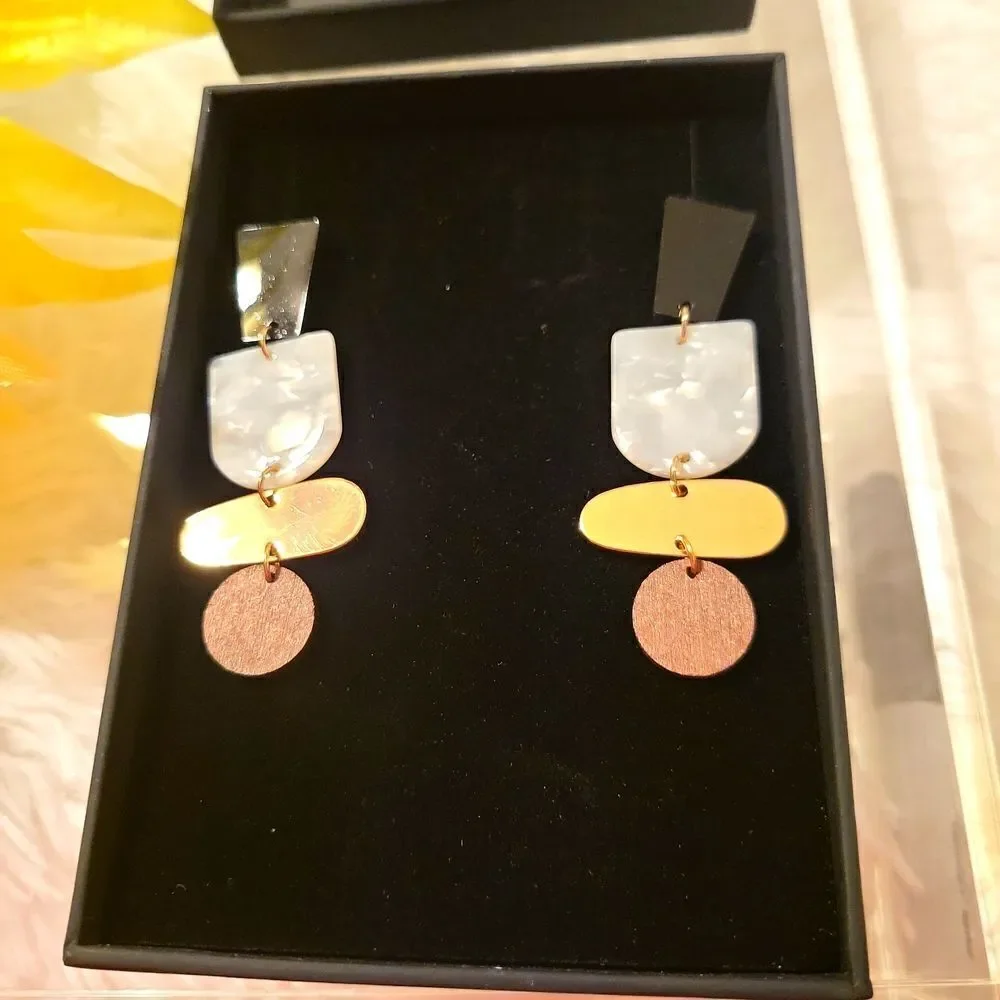 Brand new beautiful earrings!