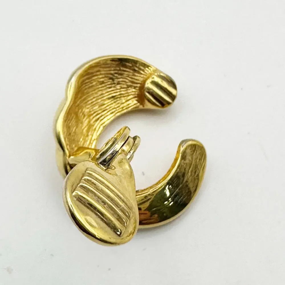 Monet clip gold
