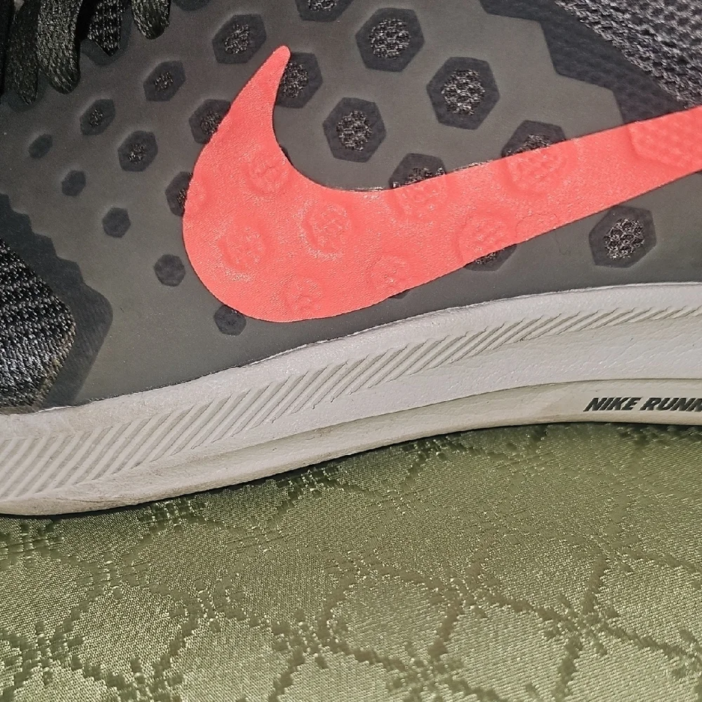 Nike stylish athletic