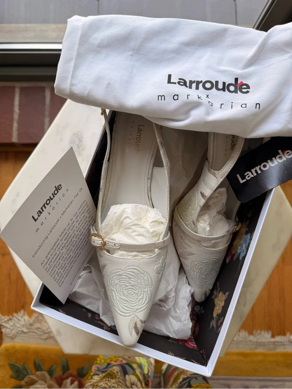 Larroude elegant markarian