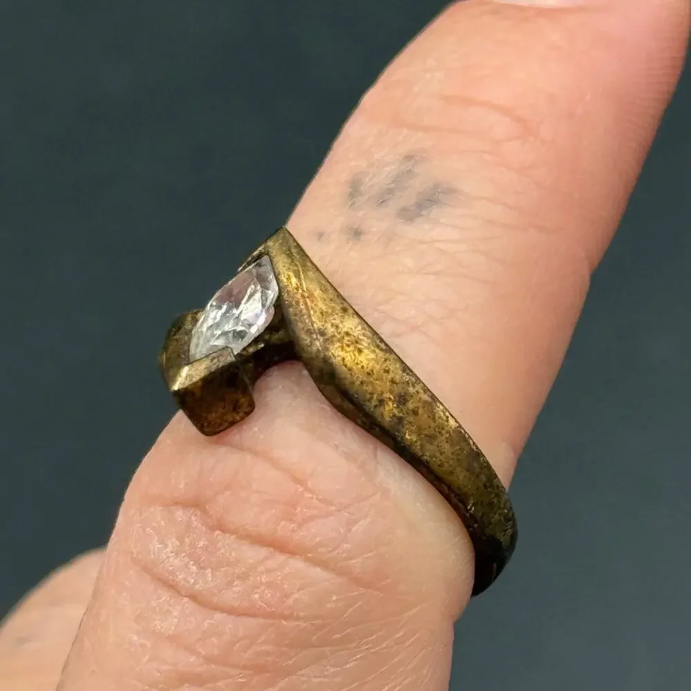 Unbranded vintage marquise