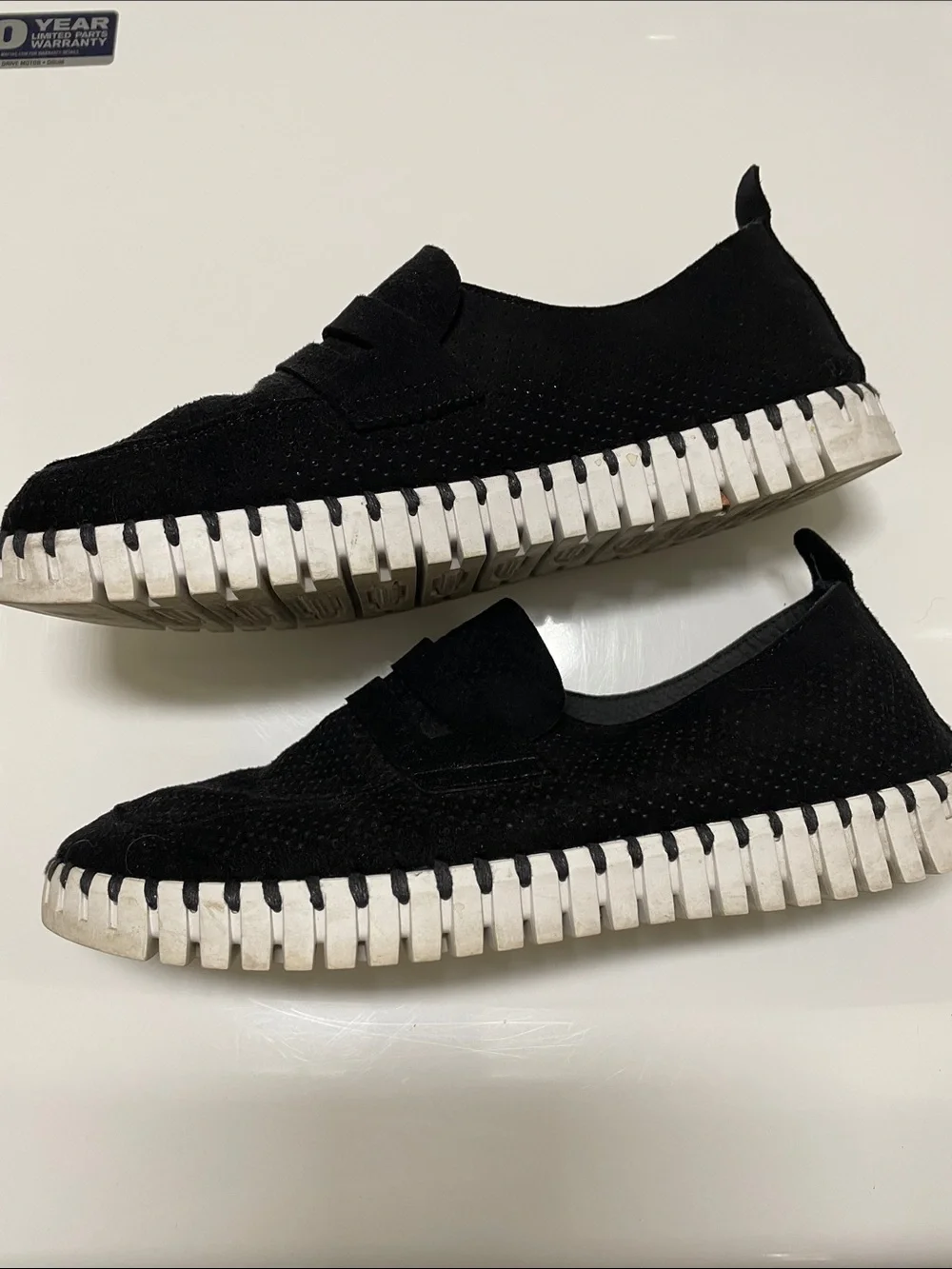 Isle Jacobsen nice comfy suede