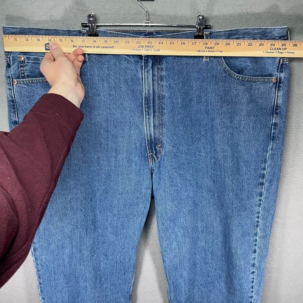 Levis doubled waist shorter