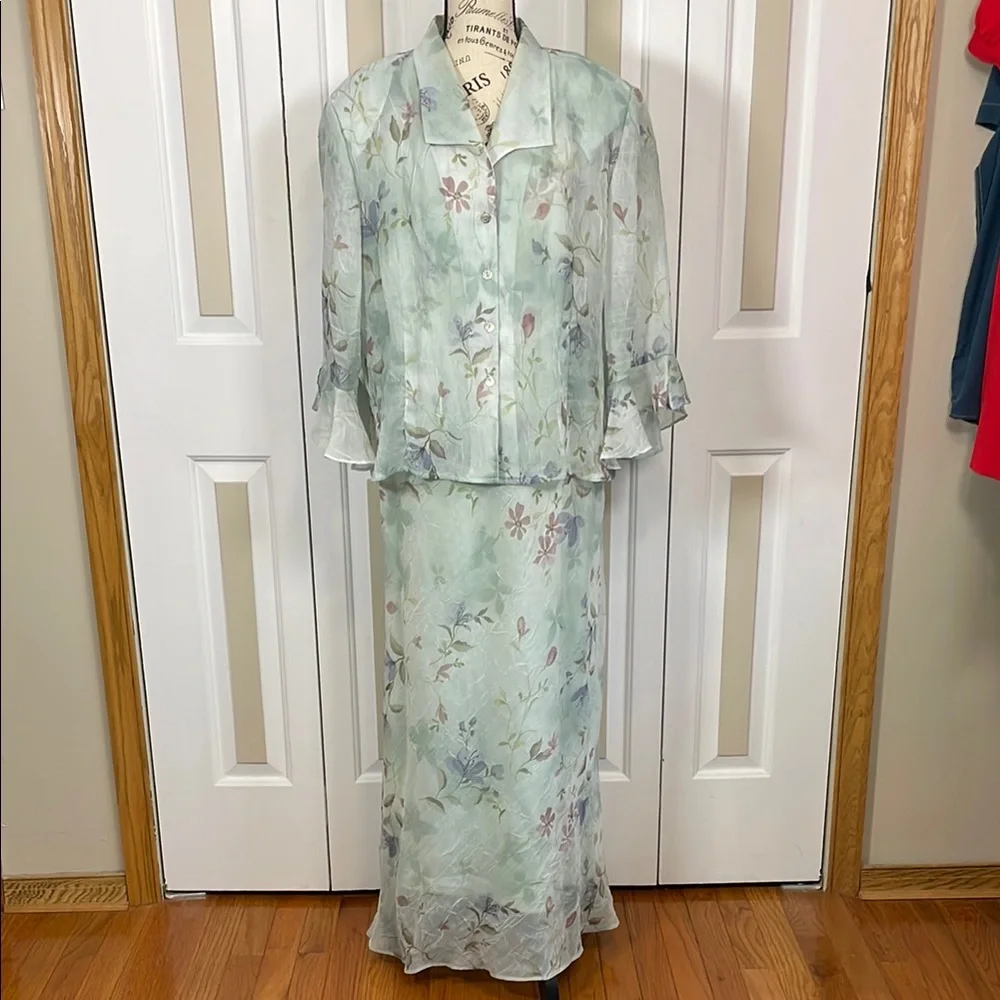 R & M Richards Mint Green Floral Maxi Dress and Jacket Set