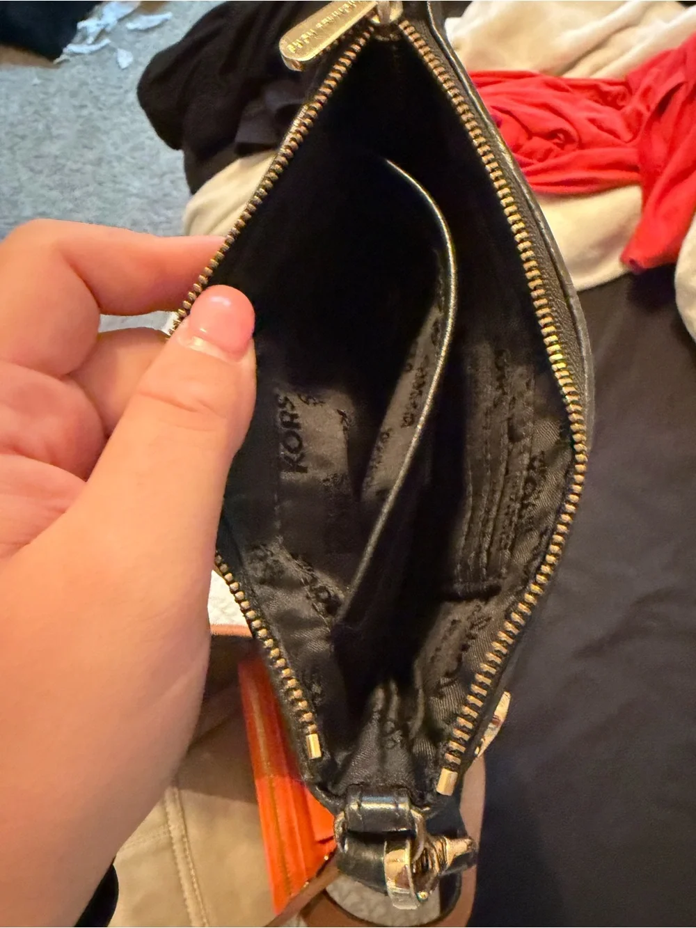 Michael Kors easy zip