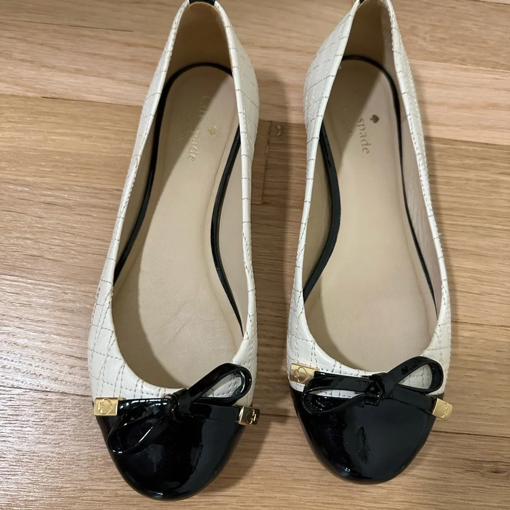 kate spade reposhing this