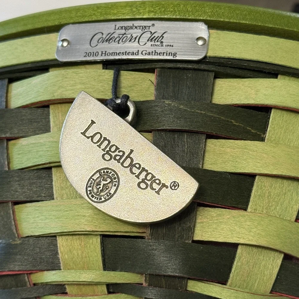 Longaberger collectors or baskets