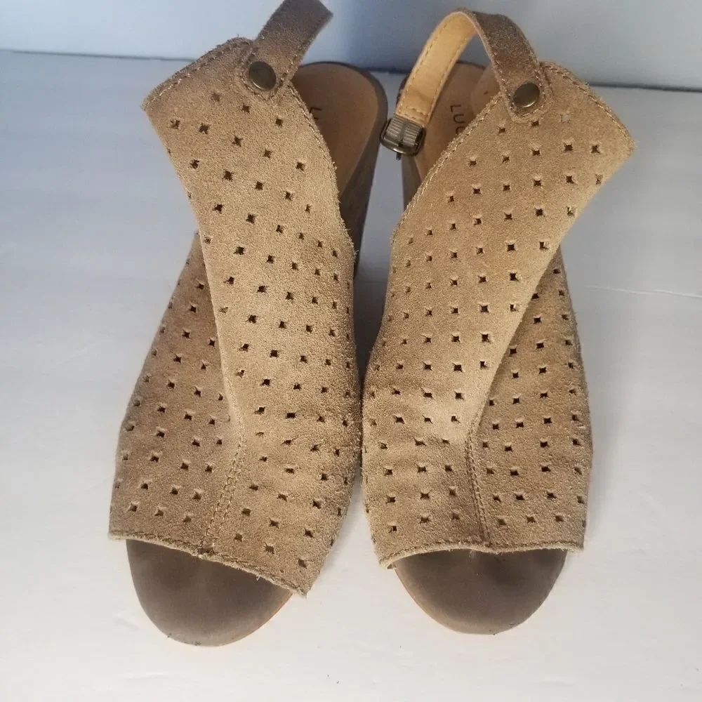 Lucky Brand gently owned