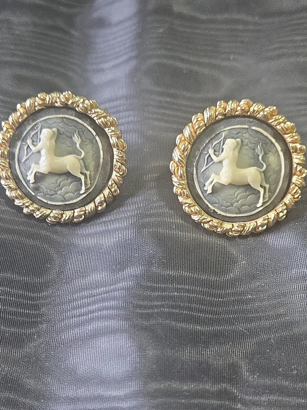 Vintage Gold‑Tone Sagittarius Style Cameo Cufflinks