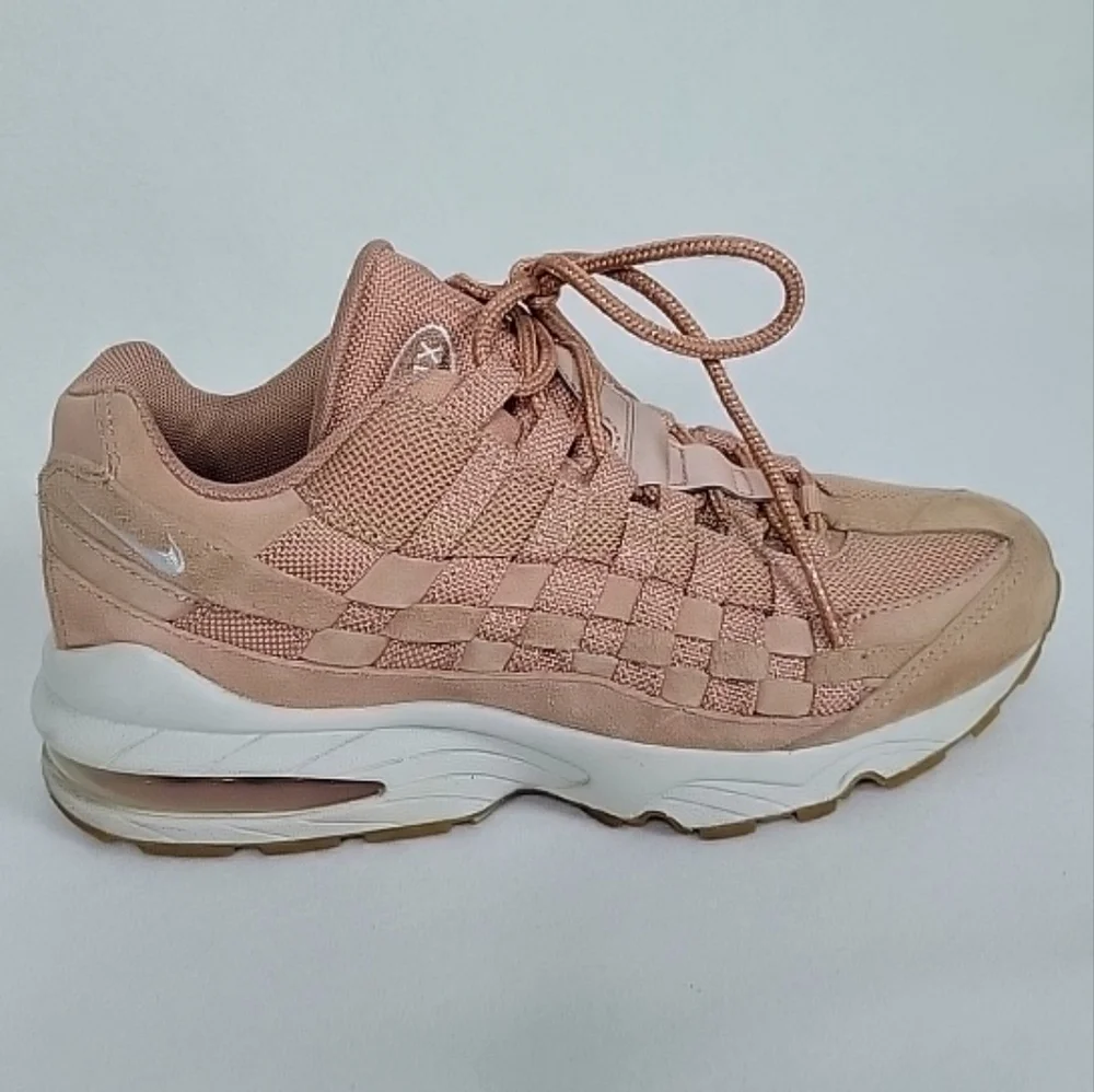 Nike guc rose