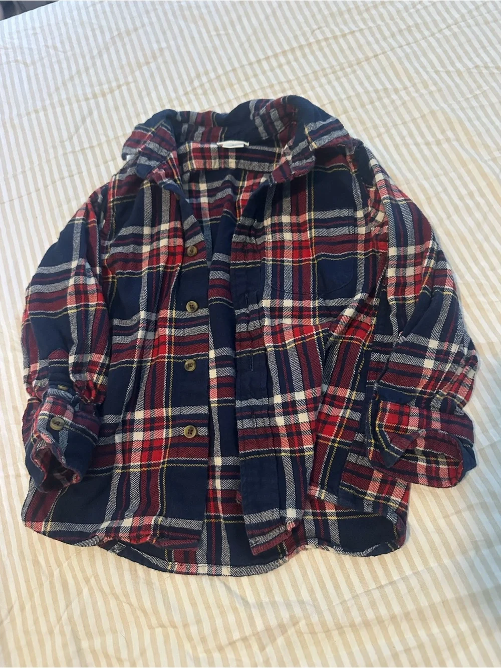 N/A button down