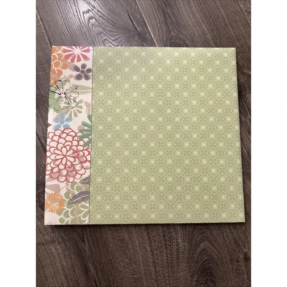 K&Company Floral Patterned Scrapbook 12x12 Green New