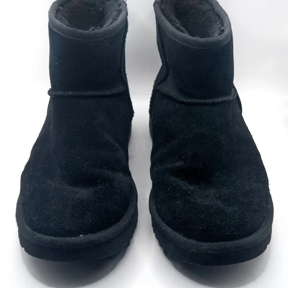UGG classic mini