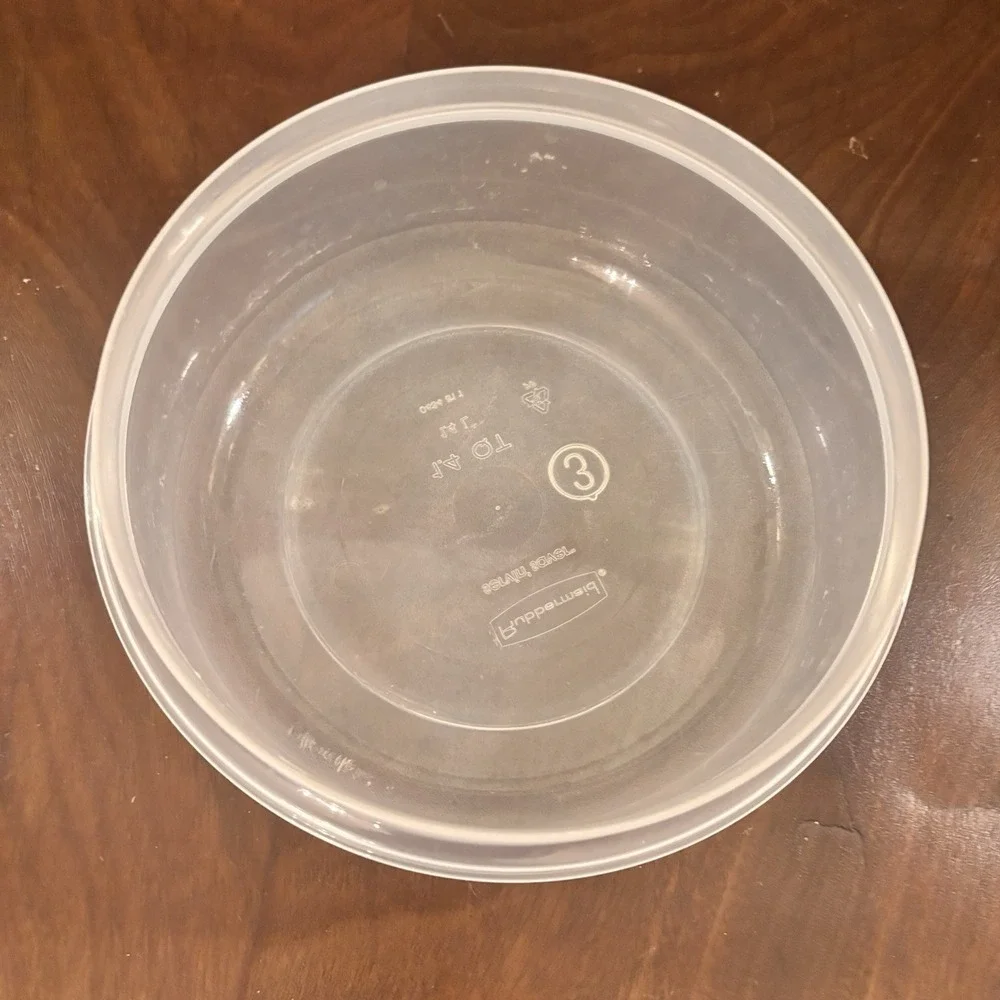 Rubbermaid vintage servin