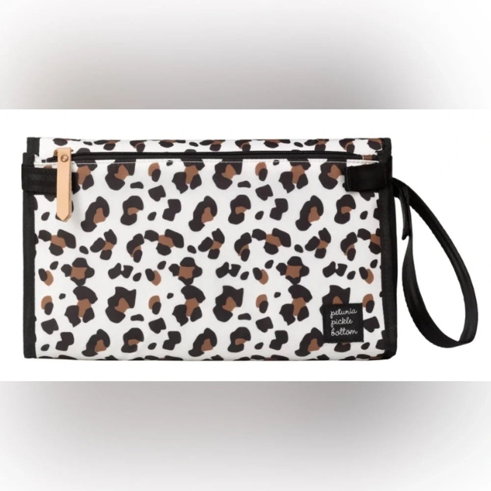 Petunia‎ Pickle Bottom Nimble Diaper Clutch Leopard Print Pouch