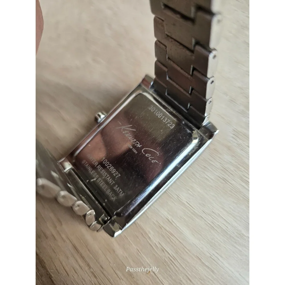 Kenneth Cole fresh battery