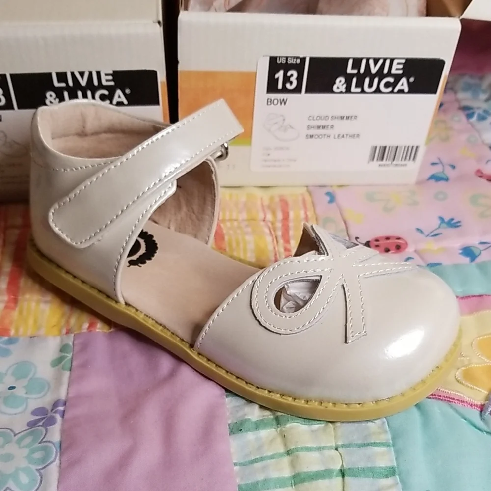 Livie & Luca Mary Janes Cloud Shimmer Bows Size 13 New In the Box