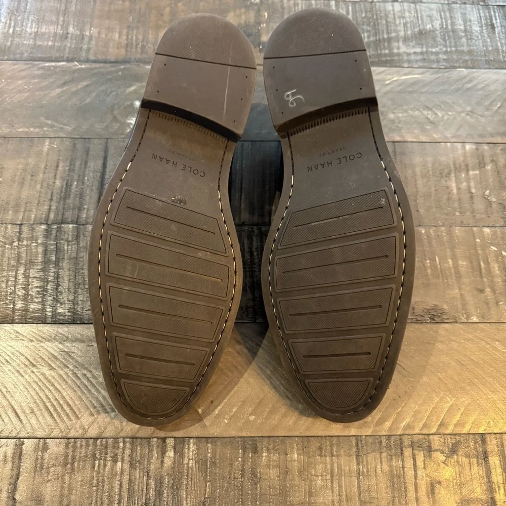 Cole Haan experienced oxford os
